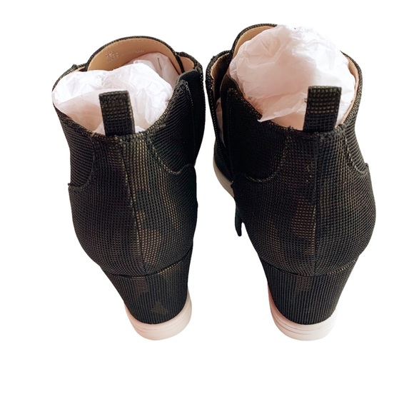 Paola Felicia Camo Net Fabric Wedge Bootie 9 &1/2 - Picture 4 of 7